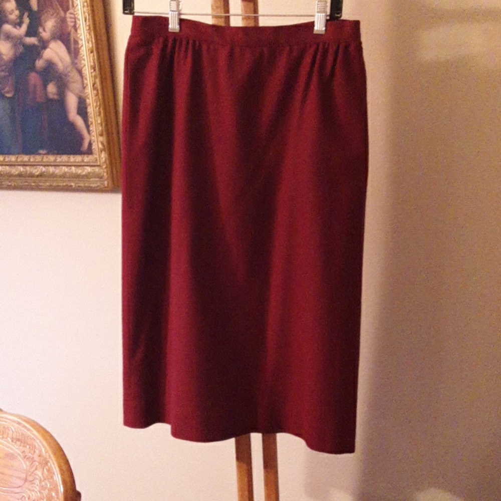 Vintage burgandy wool skirt